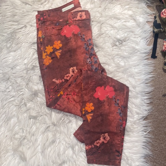 Rust-ic Floral - Picture 3 of 5